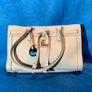 *Rare*Dooney & Bourke Winter White Pebbled Leather Shoulder Bag